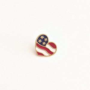 Avon heart of America pin flag 2001 tie tack tac patriotic American lapel brooch